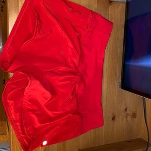 Lululemon speed up mid-rise short 4”